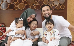 Teuku Wisnu Menyidang Kedua Anaknya Usai Ketahuan Berantem, Endingnya Malah Dibikin Ngakak