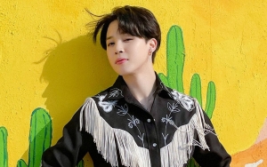 Reaksi Jimin BTS Tak Sadar Acungkan Jari Tengah Saat V Live