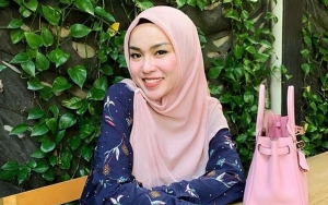 Bukti Chat Medina Zein Kasar Saat Ditagih Utang, Sampai Niat Lempar Uang ke Muka Si Penagih