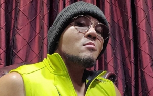 Deddy Corbuzier Kesal Dikritik Karena Salat Tak Pakai Kopiah: Gue Kan Botak!