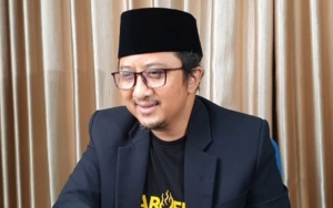 Ultah Pernikahan Ke-22, Yusuf Mansur Buat Candle Light Dinner Hingga Pamer Kemesraan Bareng Istri