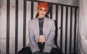 Agnes Monica Rilis Minuman Wine 'Emas' Dinyinyiri Isu Haram, Harganya Bikin Haters Mingkem?