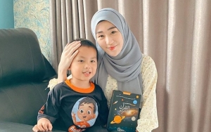 Belum Mau Menikah lagi, Larissa Chou Ingin Fokus Urus Putranya yang Alami Keterlambatan Berbicara
