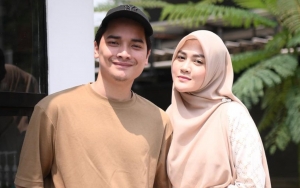 Video Lawas Alvin Faiz 'Bela' Wanita Lepas Hijab Dikecam, Henny Rahman 'Lawan' Pakai Doa Ibu