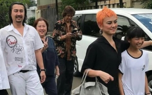 Heboh Ayah Agnes Monica Mendadak Masuk Akun Lambe, Gaya Low Profile Bikin Salfok