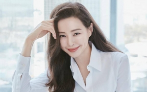 Foto Honey Lee Bareng Dua Pria Sengaja Diblur, Netizen Auto Tebak-Tebakan