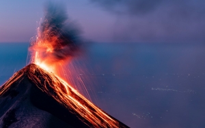 Gunung Berapi di Pulau La Palma Spanyol Meletus, Lava Hancurkan Sejumlah Rumah