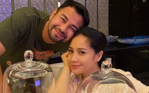 Nagita Slavina Tidur Beralas Bantal Tas 40 Juta, Bentuknya Sampai Penyet Bikin Speechless