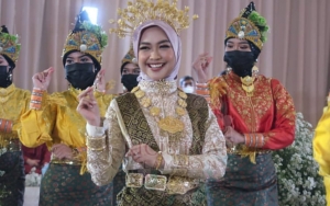 Penampilan Dipuji, Aksi Ria Ricis Nari Ratoeh Jaroe Aceh di Momen Lamaran Tak Kalah Bikin Takjub