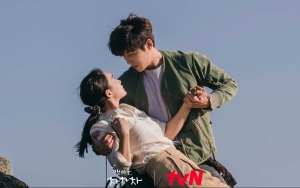Shin Min A dan Kim Seon Ho Pelukan, Kelanjutan Romansa di 'Hometown Cha-Cha-Cha' Dipertanyakan