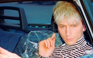 Kembali Terlibat Baku Hantam, Video Machine Gun Kelly Diduga Tinju Penonton Saat Konser Bikin Heboh