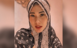 Stevianne Agnecya Eks Istri Samuel Rizal Cantik Bermukena, Status Mualaf Dibongkar Suami