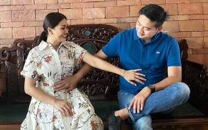Bayi Tata Janeeta Plek-Ketiplek Bapaknya, Caption 'Bungsu' Tuai Desakan Nambah