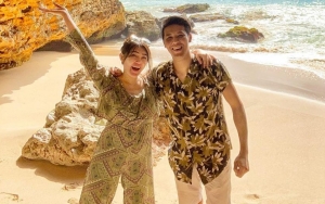 Via Vallen Tunjukkan Chemistry Bareng Chevra Papinka di MV 'Cintamu Terbaik Untukku'