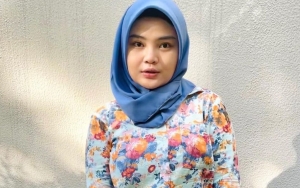 7 Potret Rosa Meldianti Chic Hingga Elegan Usai Tanggapi Isu Depe Sindir Lesty
