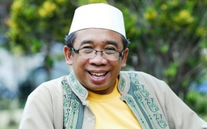Butuh Biaya Besar, Qomar Berencana Lelang Lukisan untuk Bayar Kemoterapi