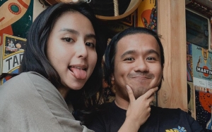 Gagah Bergaya Formal Saat Kondangan Bareng Clairine Clay, Joshua Suherman Malah Bikin ‘Emosi’