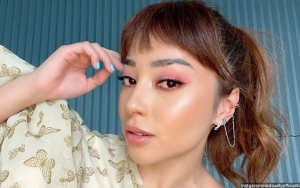 Nikita Willy Mesra Dipeluk Suami, Pamer Test Pack Konfirmasi Usia Kehamilan