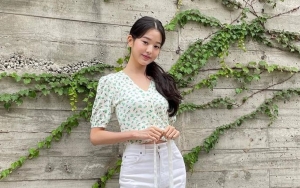 Harga Kacamata yang Dibuang Jang Won Young di  Panggung Saat Tampilkan 'Butter' Mengejutkan