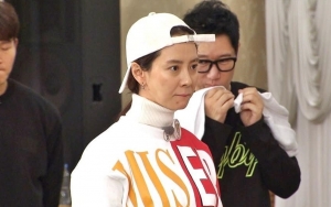Wajah Pucat, Song Ji Hyo Tahan Perut Sakit di 'Running Man' Picu Kekhawatiran