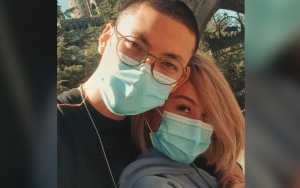 Agnes Monica Girang Dicium-Dipeluk Manja, Lirikan Maut Pacar Brondong Bikin Haters Toxic Mingkem