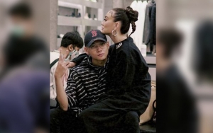 Postingan Adam Diduga Ngode Agnez Mo Stres Karena Fans, Celetukan 'Pejuang Subuh' Bikin Salfok