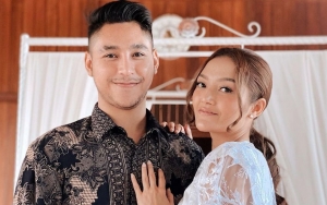 Krisjiana Baharudin Perdana Pamer Baby Bump Siti Badriah, Aura Bahagianya Disebut Nular