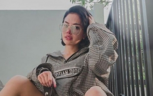 Nikita Mirzani Asyik Joget, Dalaman Diduga 'Ngintip' Jadi Sorotan