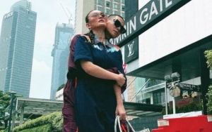 Agnes Monica Cantik Feminin Pakai High Heels, Pacar Ikut Dinner Disentil Kalah dari Pria Ini