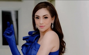 Kini Single, Intip 7 Potret Celine Evangelista Tampil Ala Hot Mom 