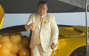 Dapat Hadiah Mewah Saat Ultah, Hotman Paris Beber Bukti Cintanya Terhadap Sang Istri
