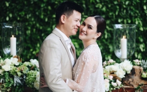 David Suami Shandy Aulia Akhirnya Muncul, Momen Cium Claire di Tempat Tidur Bikin Nyesek