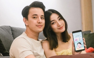 Patricia Devina Unggah Foto Anak Digendong Billy Davidson, Paras dan Rambut Sang Putra Bikin Salfok