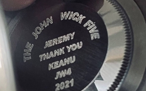 Lagi-lagi Bikin Haru, Keanu Reeves Beri Kejutan Jam Rolex ke Kru 'John Wick 4'