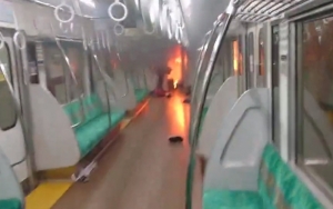 Pria Berkostum Joker Serang Penumpang Dengan Pisau dan Bakar Kursi di Kereta Tokyo, 17 Orang Luka