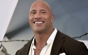 Dwayne Johnson dan Sutradara 'Jumanji' Reuni Garap Film Natal 'Red One'