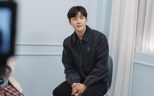 Kim Seon Ho Dikonfirmasi Tetap Bintangi Film 'Sad Tropics' Banjir Komentar Positif