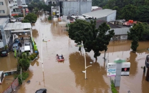 Kebon Pala Tergenang Banjir Berhari-hari, Anies Baswedan Bilang Begini