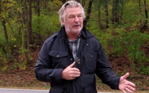 Alec Baldwin Bantah Kru 'Rust' Kelelahan Sebelum Tragedi Tembak Halyna Hutchins Terjadi