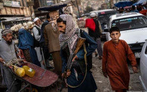 Ekonomi di Ambang Kehancuran, Taliban Malah Larang Total Penggunaan Mata Uang Asing di Afghanistan