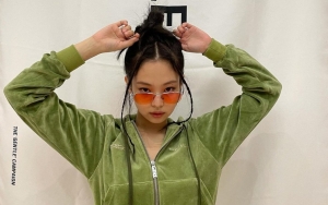 Jennie BLACKPINK Diajak Kencan Cowok Pakai Billboard, Fans Tak Senang