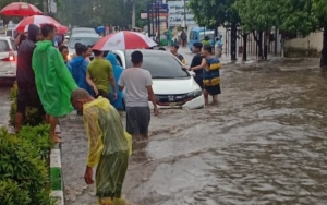 Banjir Bandang Di Malang Akibatkan 2 Orang Meninggal, 15 Lainnya Hanyut