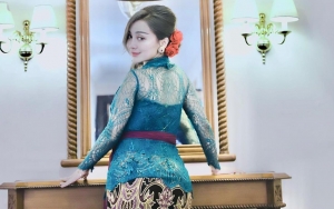Sosok Ibu Cupi Cupita Gobas Yang Jarang Disorot Muncul, Wajah Cantik Anggun Bikin Kagum