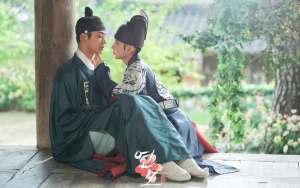Rowoon SF9 Nembak 'Sesama Cowok', Alur Percintaan Ala BL di 'The King's Affection' Jadi Sorotan