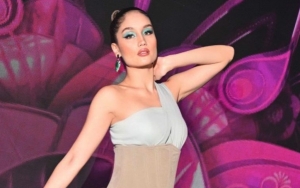 Cinta Laura Pakai Baju Transparan yang Dijahit Sampai ke Sepatu, Hal Ini Justru Diributkan