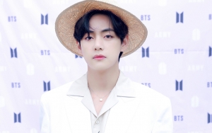 Ketampanan V BTS di Foto Terbaru Kejutkan Netizen, Dibilang Bukan Manusia