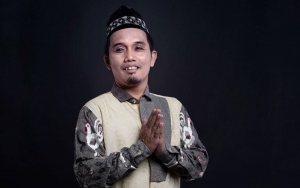 Ustaz Maulana Tanggapi Soal Maraknya Konten Pemanggilan Arwah