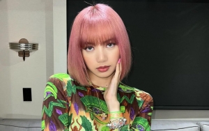 Tepis Rumor Oplas, Lisa BLACKPINK Berani Tampil No Makeup di Bandara