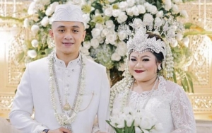 Begini Reaksi Menantu Nia Daniati Soal Tantangan Farhat Abbas Untuk Perlihatkan Buku Rekening 