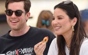 Olivia Munn Santai Meski Asmaranya Dengan John Mulaney Kerap Diterpa Isu Miring, Beber Alasan Ini